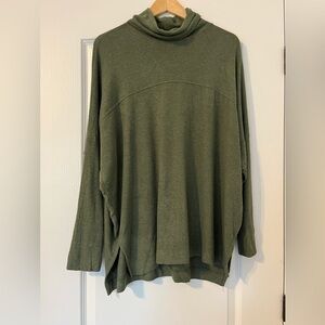 AERIE | Oversized Turtleneck | Green | Medium